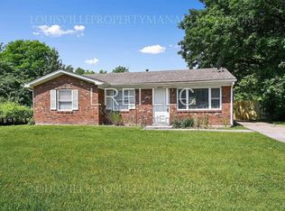 8300 Candleglow Ln, Louisville, KY 40214
