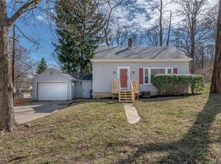 506 Maple Hill Dr, Dayton, OH 45449