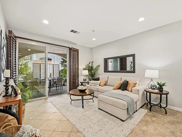 75 Log St #3D — Photo 1