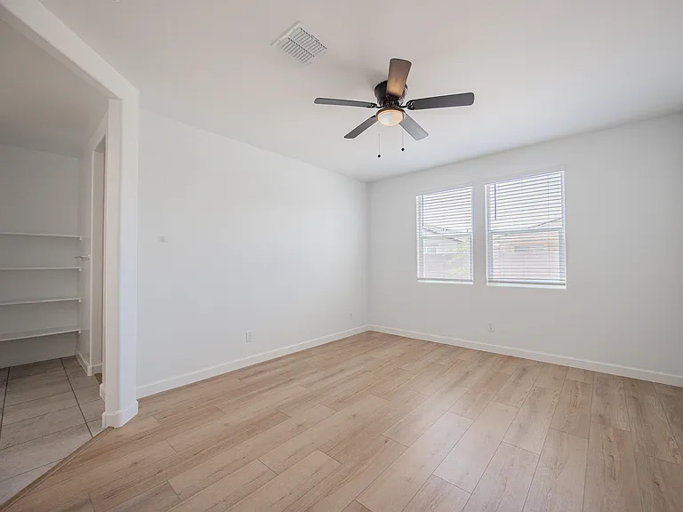 38165 W Excussare Way — Photo 12