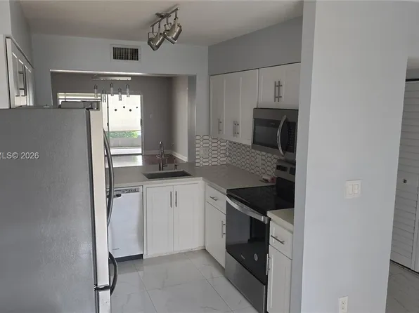 7271 S Devon Dr #101, Tamarac, FL 33321