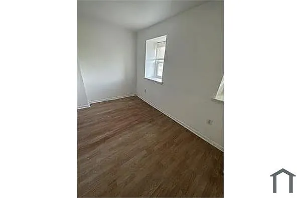 Building Photo - 5151 Germantown Ave #3F