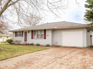 403 Carlock Ct, Washington, IL 61571