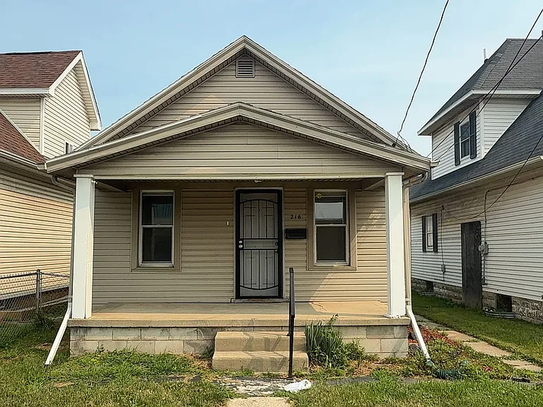 216 W Sylvania Ave — Photo 1
