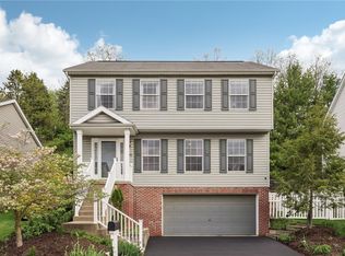 151 Oak Brook Cir, Pittsburgh, PA 15220