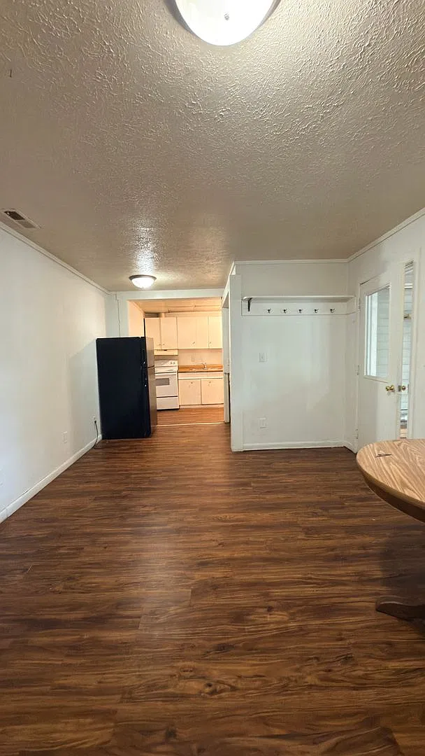 1 bedroom Apartment Minutes from Purdue University — Photo 3