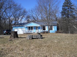 7 Country Club Dr, Putnam, IL 61560