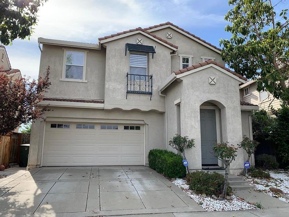 1st image of 209 Dutra Vernaci Dr