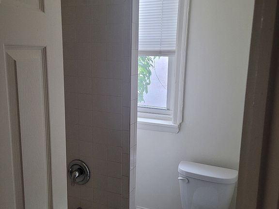 5th image of 1338 S Ringgold St