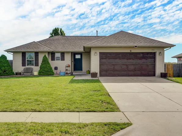 741 S Meadow View Street, Rogersville, MO 65742