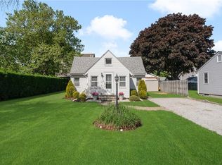 29 Treasure Rd, Narragansett, RI 02882
