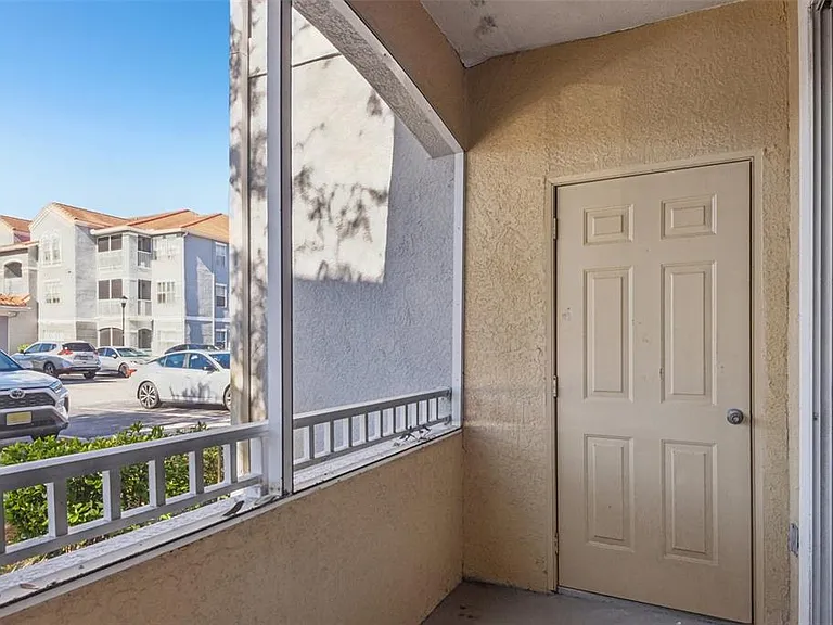 18001 Richmond Place Dr #1213 — Photo 24