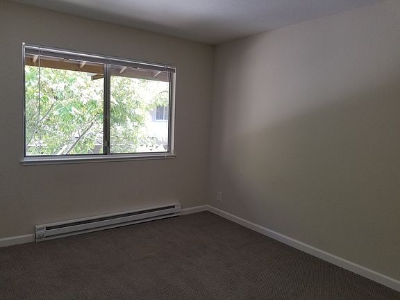 5th image of 1325 Mills St APT 9