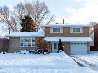 35 Shalfleet Blvd, Brantford, ON N3R 6L5