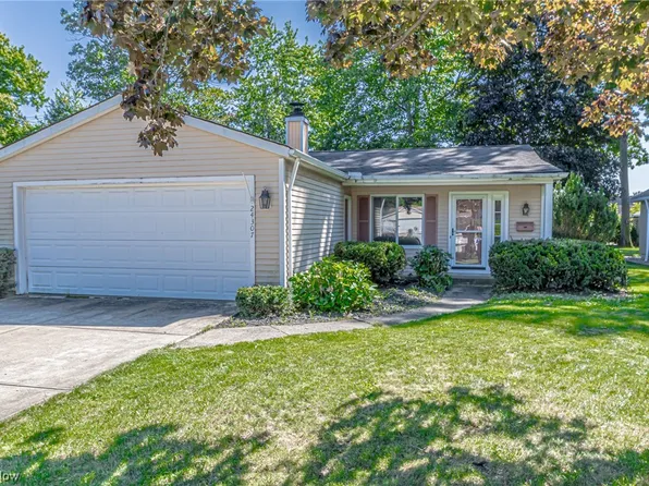 24307 Knickerbocker Rd, Bay Village, OH 44140