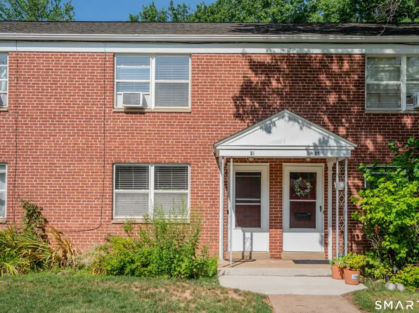 51 Arnold Way #51, West Hartford, CT 06119