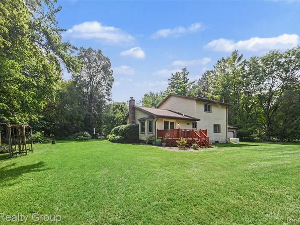 11471-31 Mile Rd, Washington, MI 48095