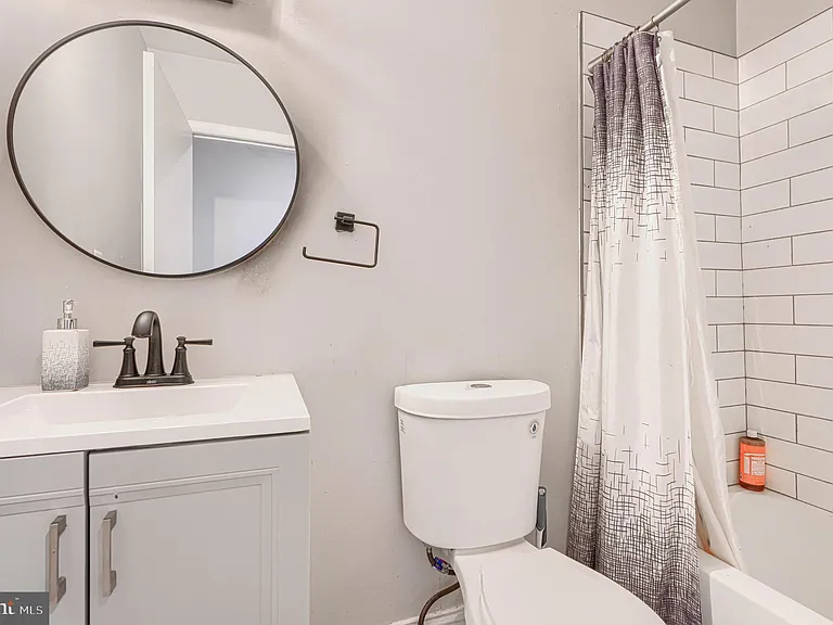 1729 Guilford Ave #3 — Photo 11