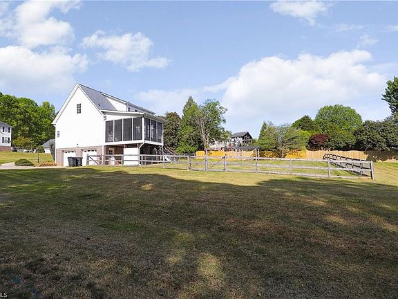 2nd image of 100 Woodstaff Rd