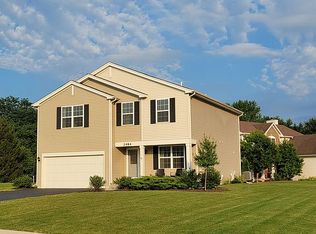 2484 Ellsworth Ct, Yorkville, IL 60560