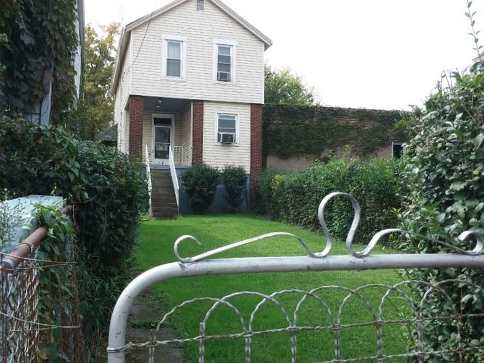 2nd image of 304 Corey Ave