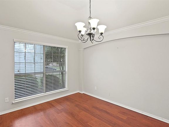 5th image of 2513 Heather Glen Dr