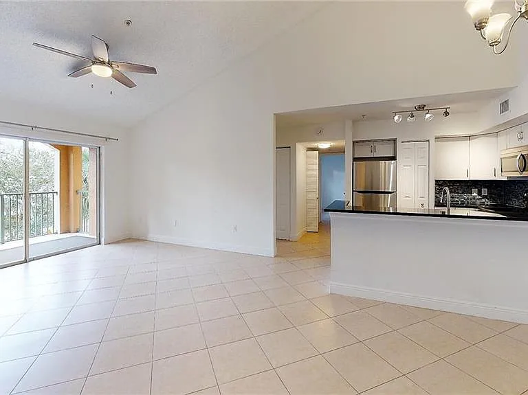 1210 Wildwood Lakes Blvd #306 — Photo 17