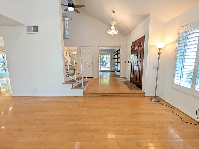 705 Lone Eagle Rd — Photo 8