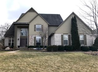 4490 Lake Forest Dr W, Ann Arbor, MI 48108