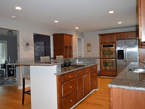 4th image of 17521 Alta Vista Dr
