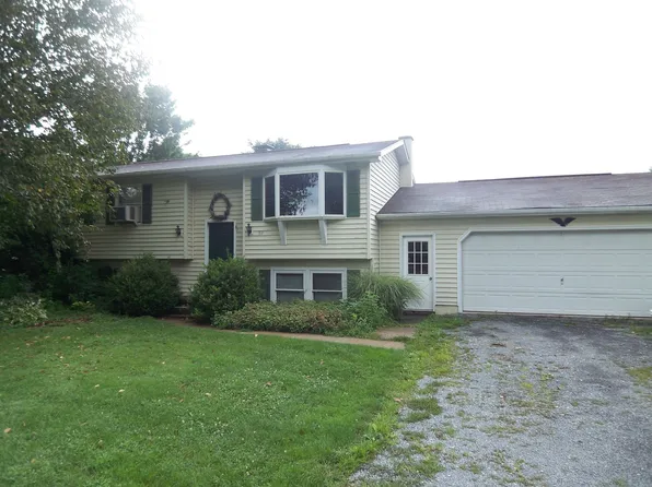 82 Wagner Rd, Jersey Shore, PA 17740