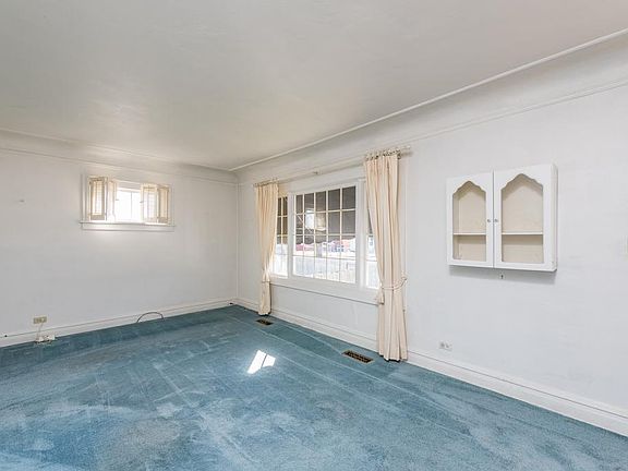 5th image of 417 S Elmwood Ave