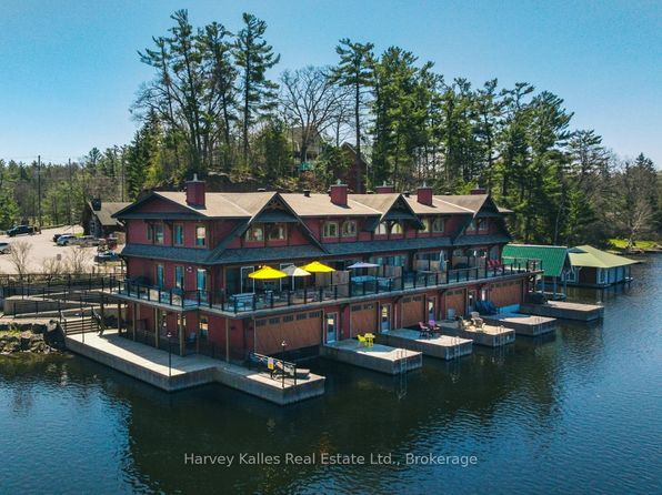 97 D Joseph St #206, Muskoka Lakes, ON P0B 1J0