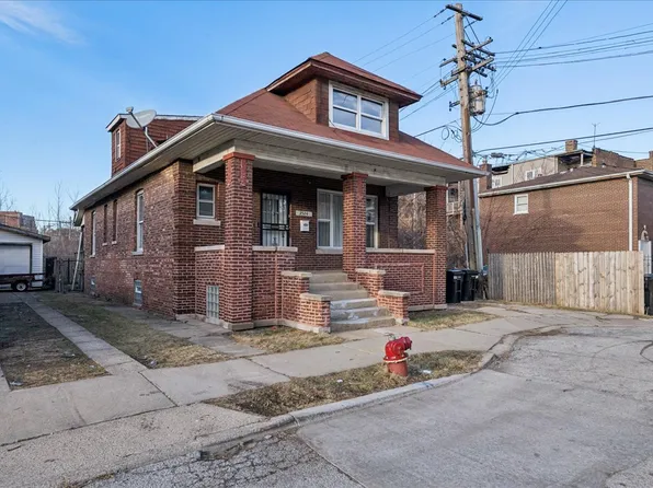 2524 E 72nd Pl, Chicago, IL 60649