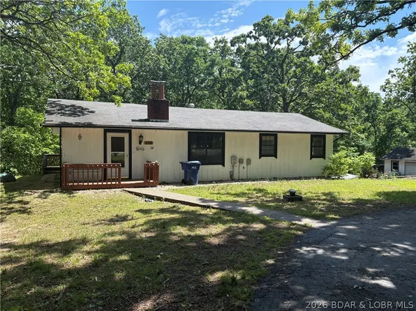 298 Crawford Dr, Sunrise Beach, MO 65079