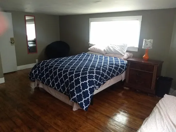 2320 Bonaventure Rd, Savannah, GA 31404