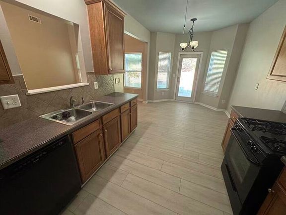3rd image of 765 Rockbass Rd