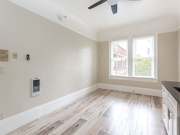 2nd image of 2136 Broderick St #16