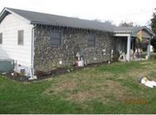 388 Pleasant Grove Rd, Bluff City, TN 37618