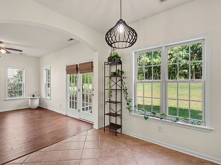 9231 Mitchell Glen Dr — Photo 6