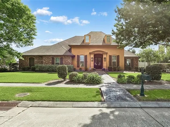 207 Lac Verret Dr, Luling, LA 70070