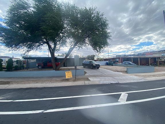 2nd image of 8032 E Kenyon Dr