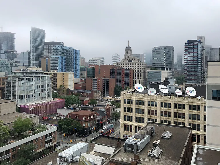 318 Richmond St W #1103 — Photo 11