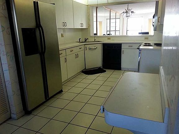 5th image of 7620 Fairfax Dr
