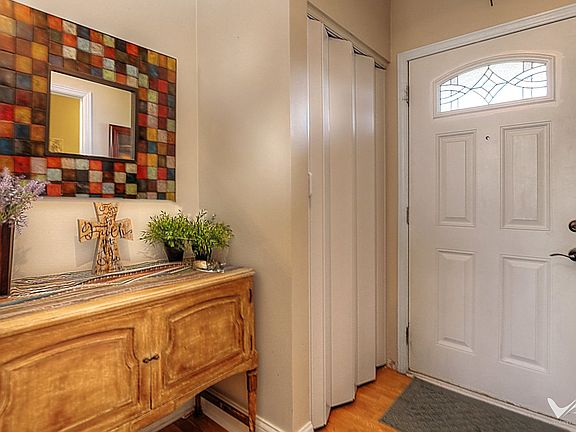 2nd image of 2241 Margaret Dr