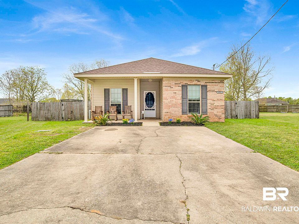 1st image of 4933 Catahoula Dr