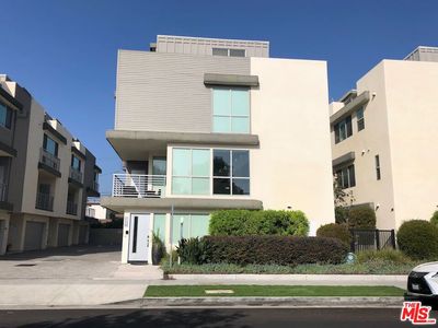 12003 Emery Ln, Valley Village, CA, 91607