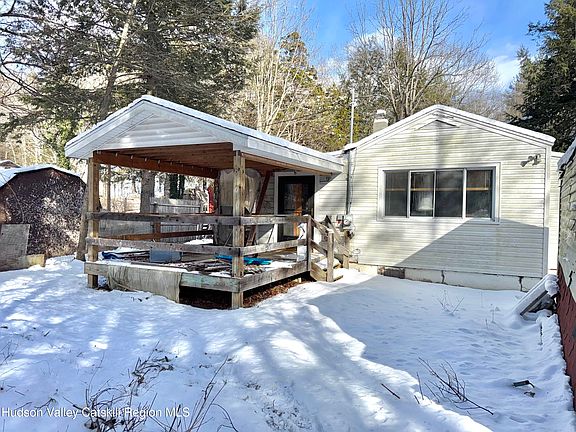 2nd image of 40 Potic Creek Road