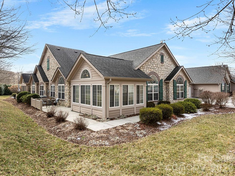 1st image of 92 Mountain Meadow Cir