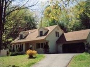 543 Colonial Dr, Rutland, VT 05701